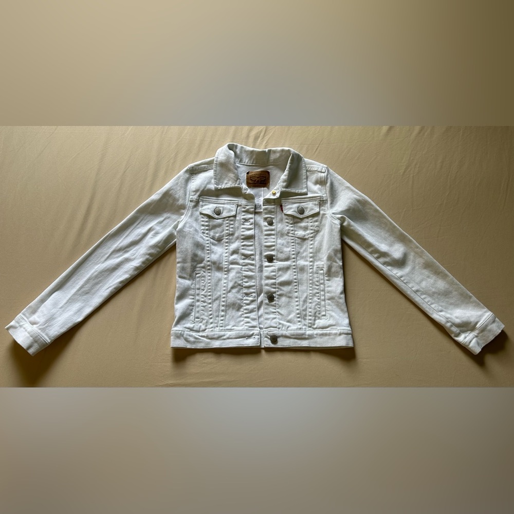 Levi’s Jean Jacket - Picture 2 of 16